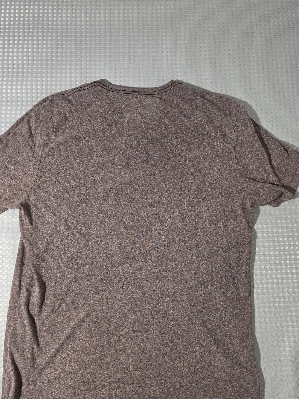 True Religion Mauve Heather Short-Sleeve Tee with Black Graphic XL